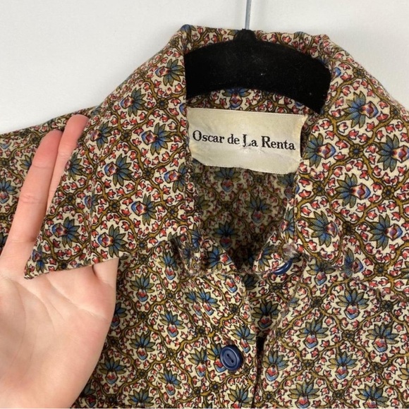 Oscar de la Renta Tops - Vintage Oscar de la renta, Saks fifth avenue floral blouse and shorts set